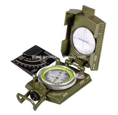 Prizmatik bir pusula kullanılırken ne gibi önlemler alınmalıdır?